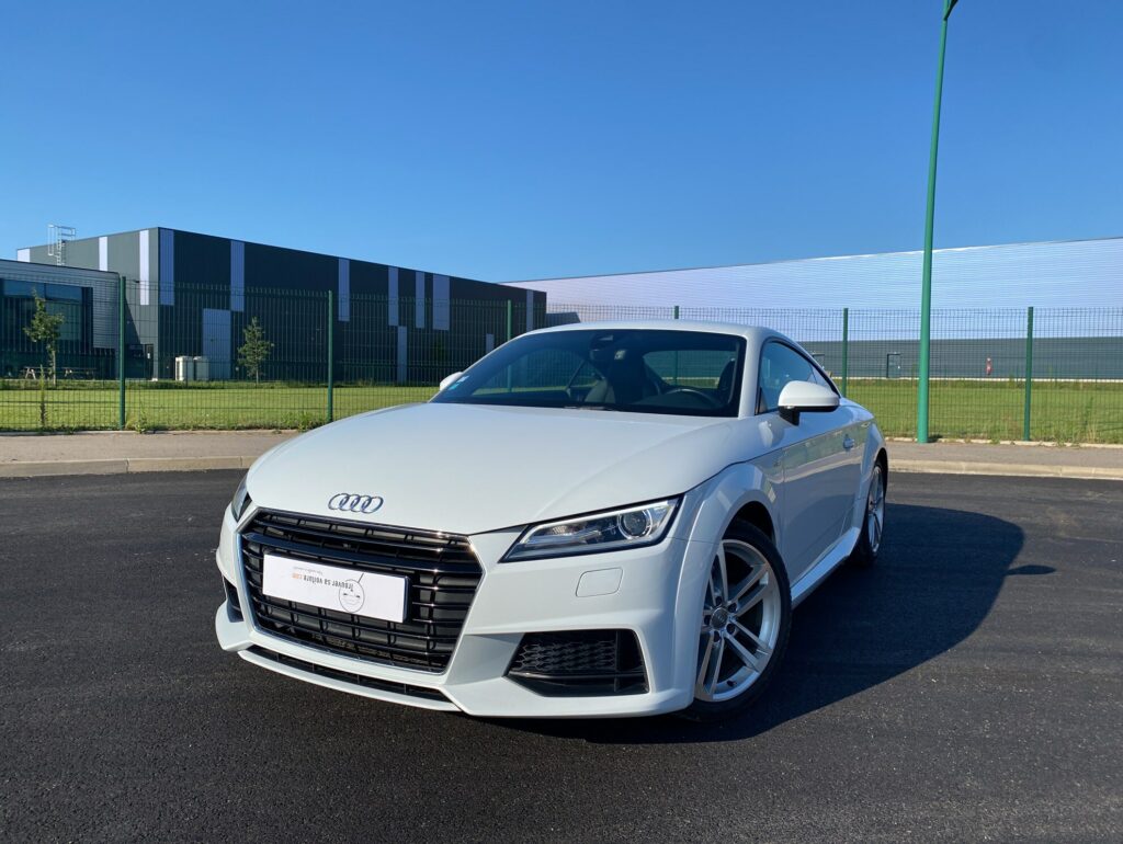 AUDI TT S LINE 230 ch